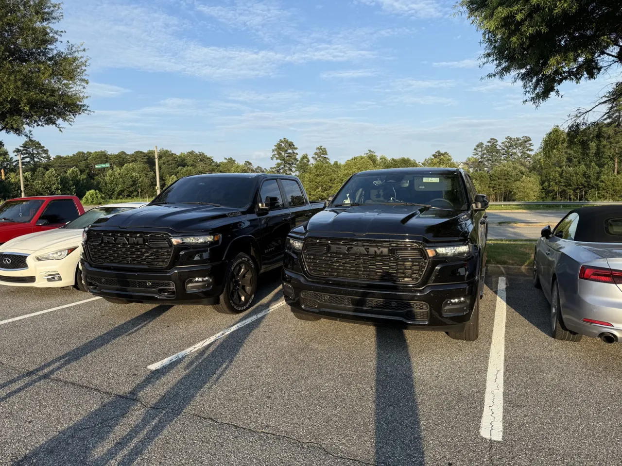 2023 RAM 1500 Tradesman — photo 1